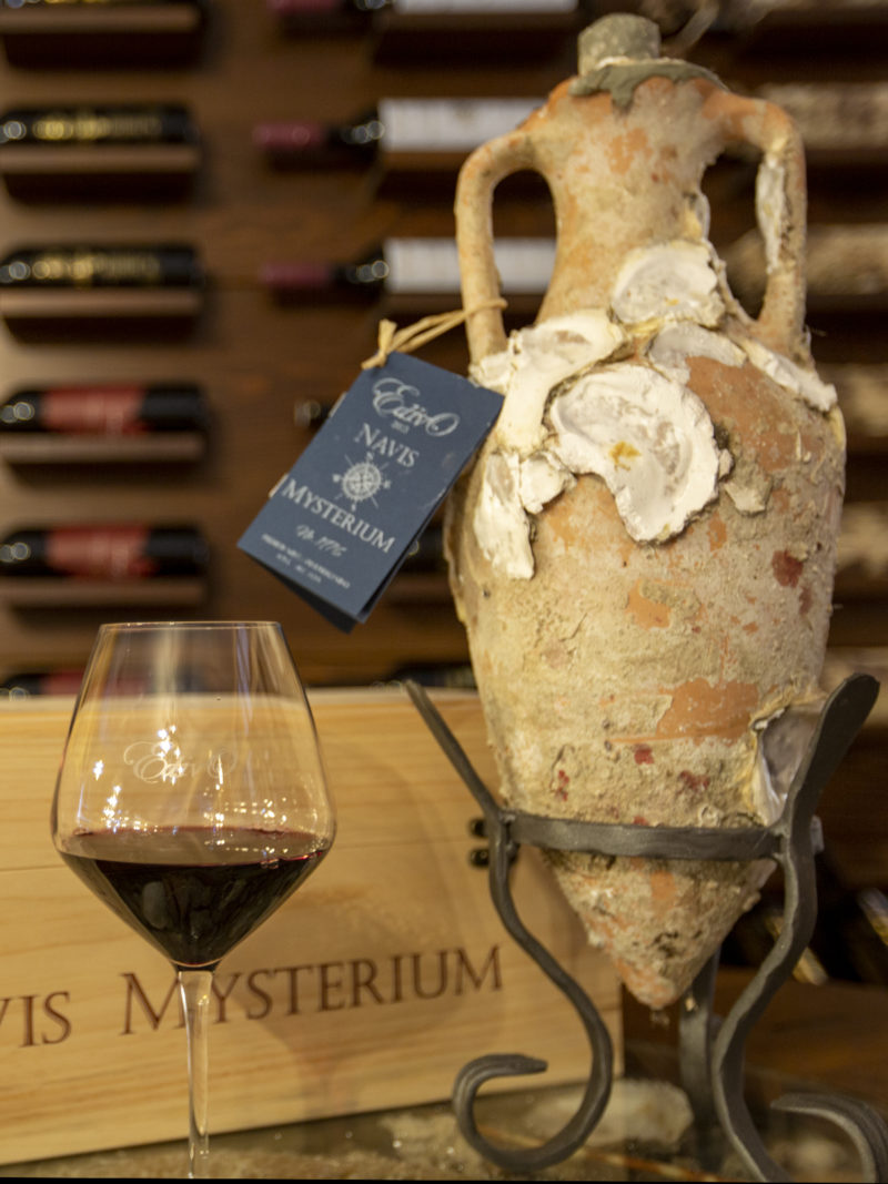 Amphora Wine - Underwater Wine